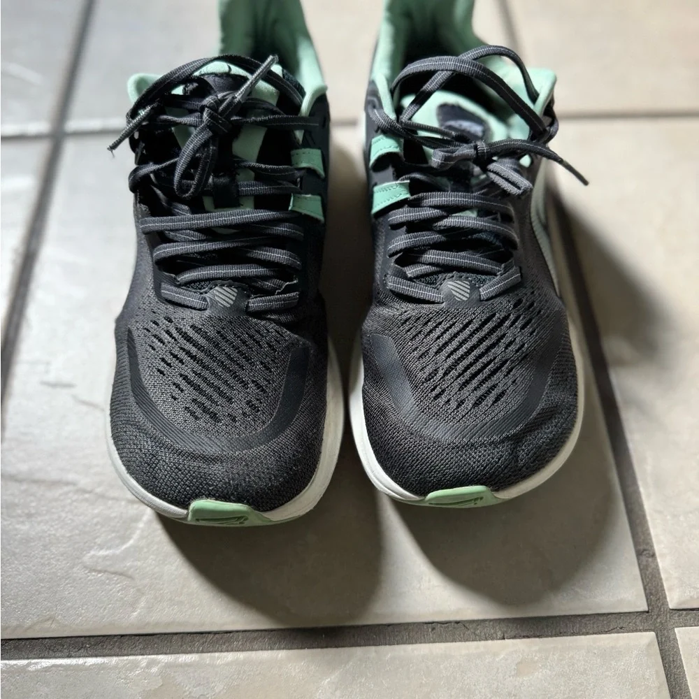 Women’s Altra provision 6 - Picture 4 of 5